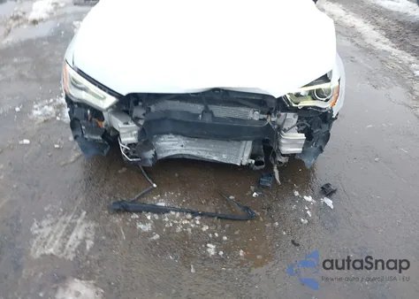 2015 Audi S3 2.0T Premium Plus z USA, uszkodzony, nr VIN WAUBFGFF4F1132190